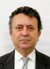 Carlos García de Alba Zepeda